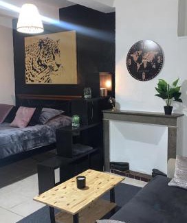 Orange Apartment | Très belle suite dans le centre historique idéale pour 2 personnes