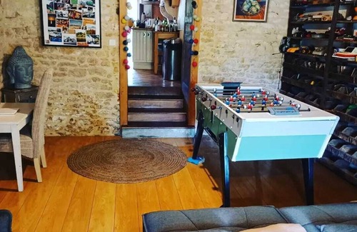 Saint-Amant-de-Bonnieure House | Très Grande Maison Avec Piscine et Jaccuzzi Située à 30 min au Nord D'angoulême