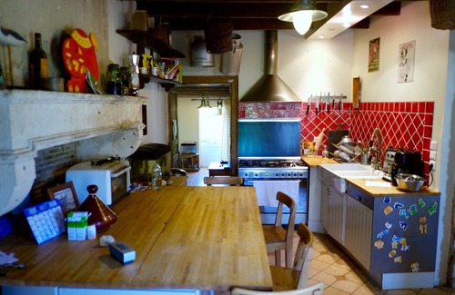 Saint-Amant-de-Bonnieure House | Très Grande Maison Avec Piscine et Jaccuzzi Située à 30 min au Nord D'angoulême