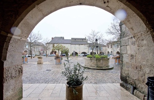 Castelsagrat House | Très Spacieuse et Accueillante Maison de 120 m2 Entre Lauzerte et Auvillar