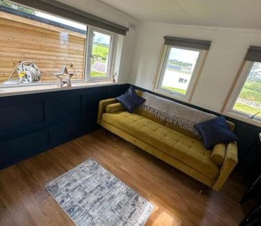 Llanasa House | Tracey’s Hideaway - with hot tub & amazing views