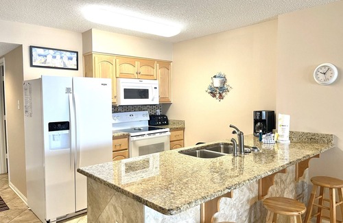 Orange Beach Condo | Tradewinds 104 2 bedroom 2 bath gulf-front condominium Orange Beach