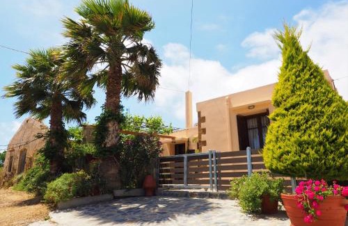 Rodhopos Villa | Traditional Cretan Villa