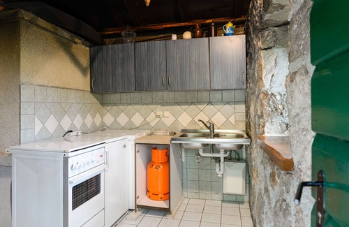 Tribanj House | Traditional stone house Adrian
