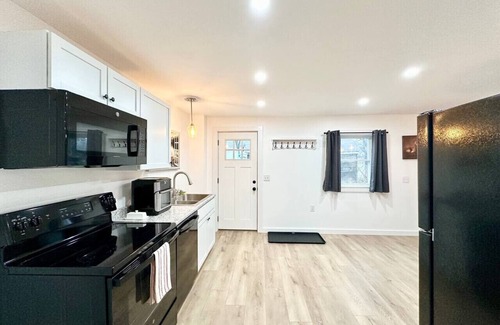 Dover-Foxcroft Apartment | Trail - Apartment in Downtown