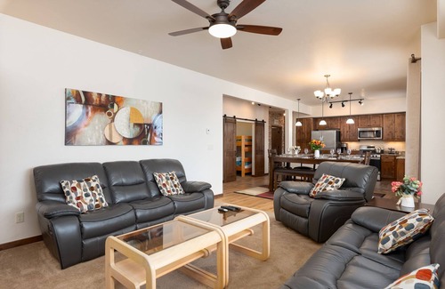 Winter Park Condo | Trailhead 211 shared hot tub