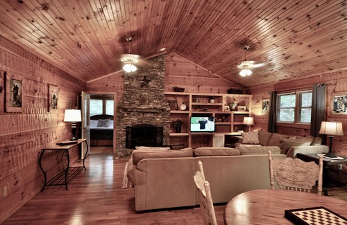 Townsend Cabin | Trails End, your own private retreat in the Smokies!