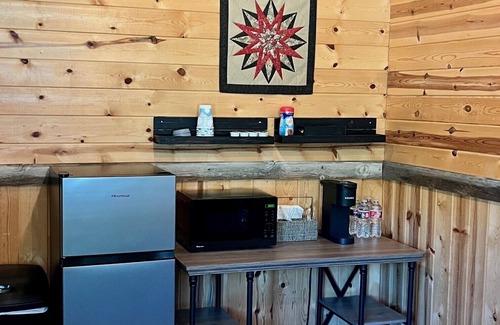 Virginia City Cabin | Tranquil 1 Room Cabin in Virginia City