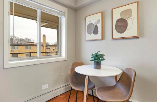 Arlington Heights Apartment | Tranquil 1BR Apartment in Arlington Heights - Salem 3C