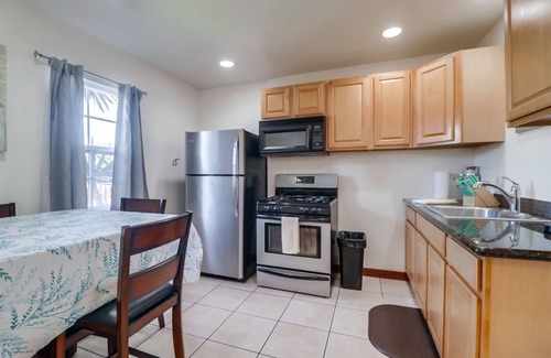Windsor Hills House | Tranquil 2 Bedroom w/Fenced Yard.Walking Distance to La Mesa Village