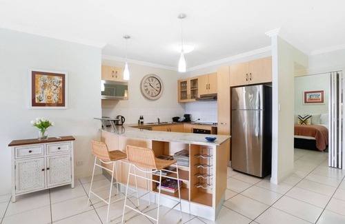 Trinity Beach Apartment | Tranquil 3-Bedroom Apartment Near Trinity Beach