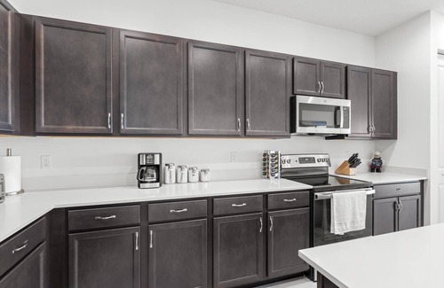Hunt Club House | Tranquil 5-bedroom house with AC in Westlake