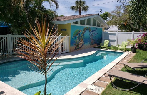 Holmes Beach Apartment | Tranquil AMI Resort Unit 1 all amenities! Central Holmes Beach