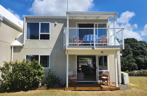 Hahei House | Tranquil Beachside Bach, Tranquil Beachside Bach