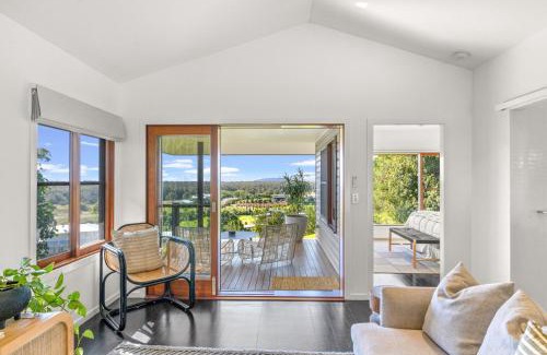 Ewingsdale Villa | Tranquil Byron Bay Villa, Hinterland views - Vue 5
