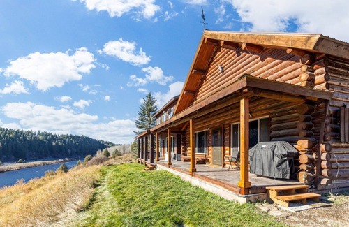 Ashton Cabin | Tranquil cabin on Warm River, AshtonnBoat ramp access-fly fishing haven.