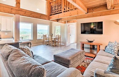 Dahlonega Cabin | Tranquil Cabin w/ Gorgeous Views & Fire Pit!