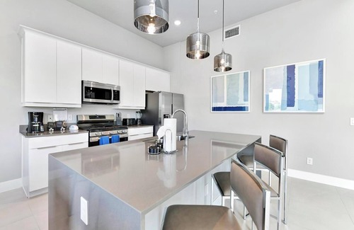 Reunion Hotel | Tranquil Condo Haven near Disney with Resort & Waterpark Access - B44-241