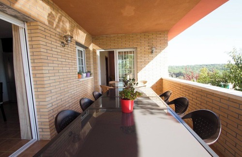 Sils Villa | Tranquil Costa Brava Retreat with private suite!