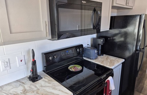 Chelsea Apartment | Tranquil Cottage at Redbud Tiny Home Resort