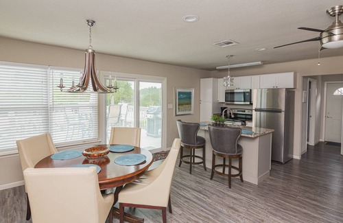 Clifton House | Tranquil Escape at Casita del Lago Azul - Lakefront Serenity with Semi-Private Cove & Fire Pit