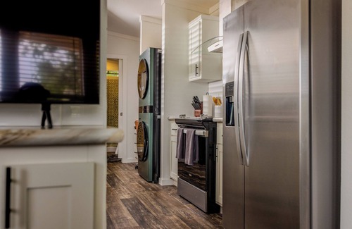 Ingram Cabin | Tranquil Lakefront Retreat: 1BR Cabin with Covered Patio & Private Dock