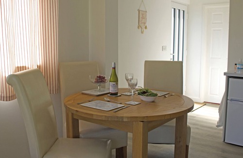 Dymock Cottage | Tranquil Location with Exclusive HOT TUB - 1 bedroom