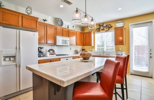 Skyborne House | Tranquil Oasis Retreat: Luxurious Hot Springs Home with Breathtaking Views