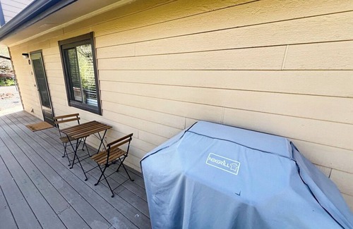 West Colorado Springs House | Tranquil Retreat Steps from Garden of the Gods!