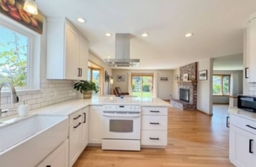 Sequim House | Tranquil Retreat in the Heart of Sequim –Your Gateway to the Olympic Peninsula