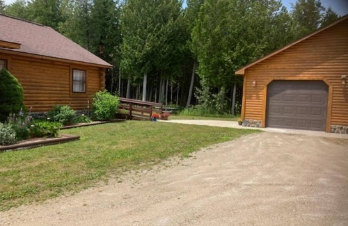 St Ignace Apartment | Tranquil Retreat or Romantic Getaway in Beautiful Upper Peninsula of Michigan.