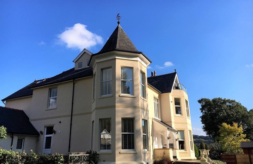 Trefriw Apartment | Tranquil Retreat with Breathtaking View in Trefriw | Elegant 2-Bedroom Apartment