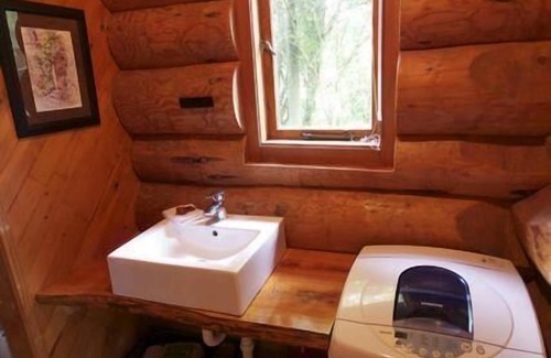 Waihi House | Tranquil Riverside Home