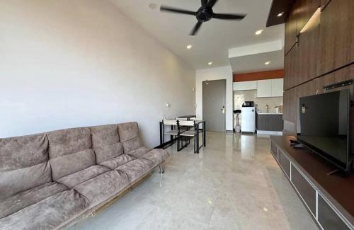 Malacca City Apartment | Tranquil Seaview 2-Bedroom Luxury Retreat with Wifi