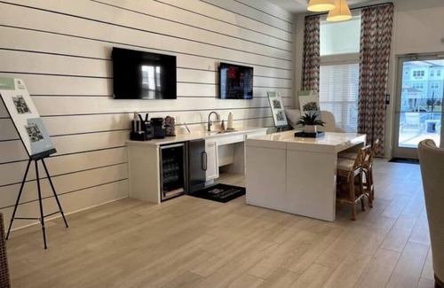 Orange Park Condo | Tranquil Serenity