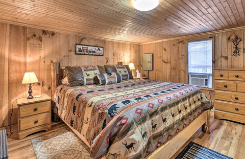 Sylva Cabin | Tranquil Sylva Retreat w/ BBQ Grill & Deck