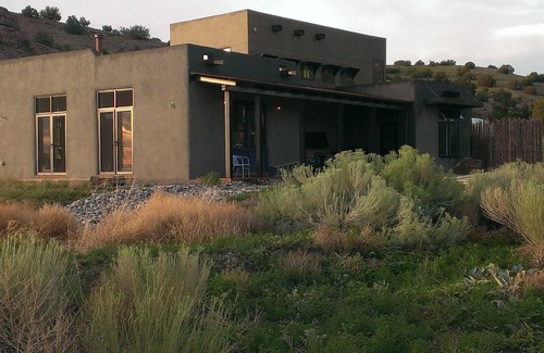Cerrillos House | Tranquility in the Home of the Anasazi