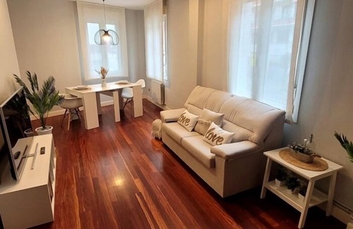 Ametzola Apartment | Tranvía 51-Amplio y Céntrico