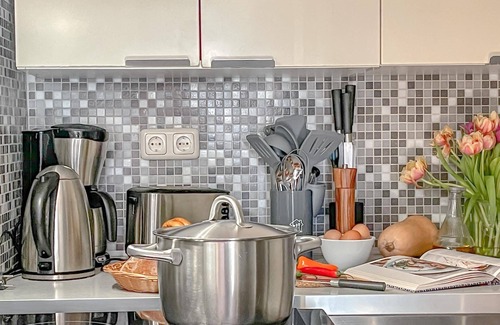 Luckow House | traumHaff® Cozy sailmaker's house, sauna, boat, tiled stoves, 400 to the water