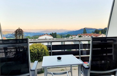 Scheidegg Apartment | Traumhafte Aussicht Pool Sauna Top-ausstattung Top-lage