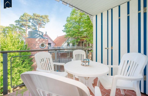 Koserow Apartment | Traumhafte Ferienwohnung 50 m von der Seebrücke in Koserow, mit Wlan und Balkon
