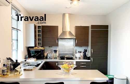 Rushmoor District Apartment | Travaal.©om – 3 Bedroom Apartment – Farnborough
