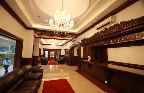 Andhakaranazhy Hotel | TRAVANN