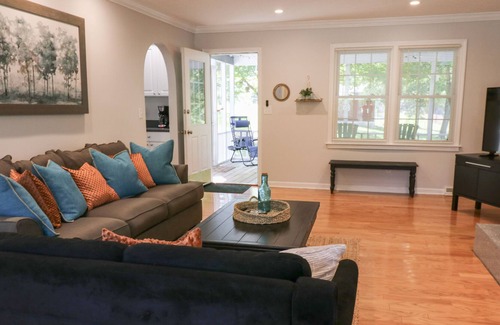 Travelers Rest House | Travelers Rest Town & Country Living!