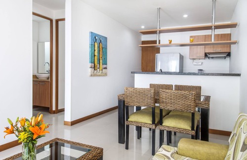 Castillogrande Apartment | Travelers Suites Orange Cartagena