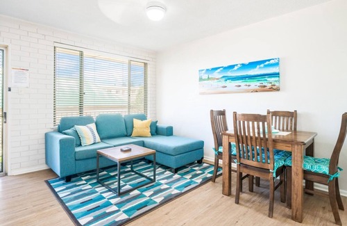 South West Rocks Apartment | TRAVELLERS PALMS UNIT 1 - RECENTLY RENOVATED