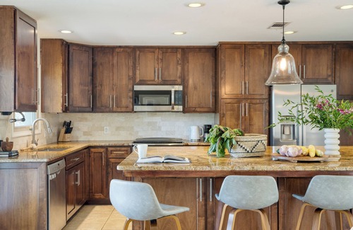 Cardinal Hills House | Travis by AvantStay | Waterfront Lake Retreat