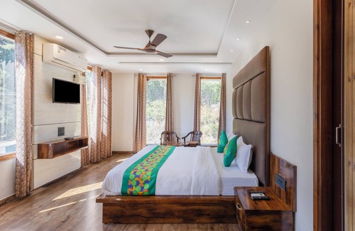 Bathri Hotel | Treebo Anjukul