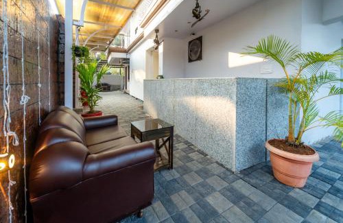 Carmona Hotel | Treebo Grand Royale Eco Residency