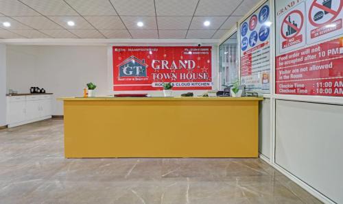Faridabad Hotel | Treebo Grand Town House